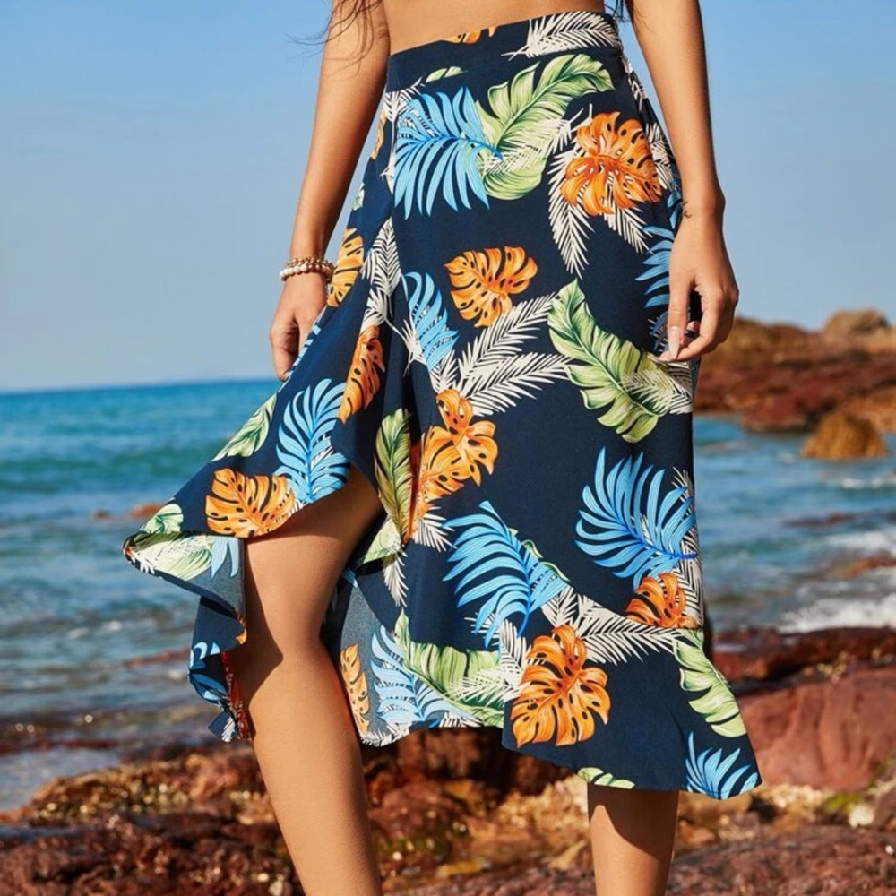 Tropical ruffle skirt